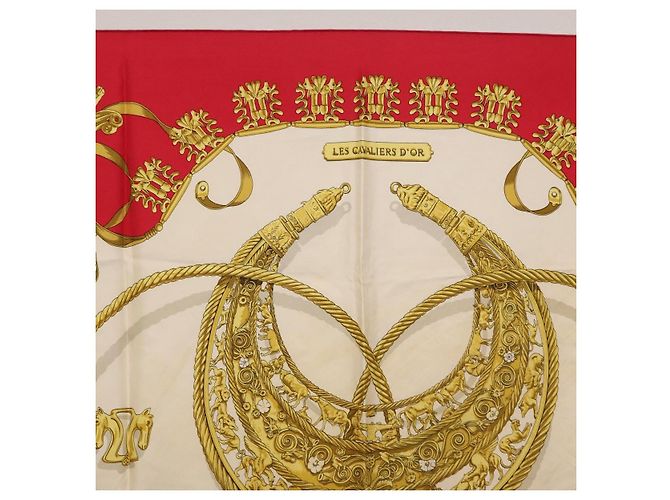Hermès HERMES Carre 90 Scarf Silk Red Beige  LES CAVALIERS D'OR - vista 3