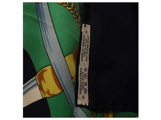 Hermès HERMES Carre 90 Scarf  Eperon d Or  Silk Navy - vista 15