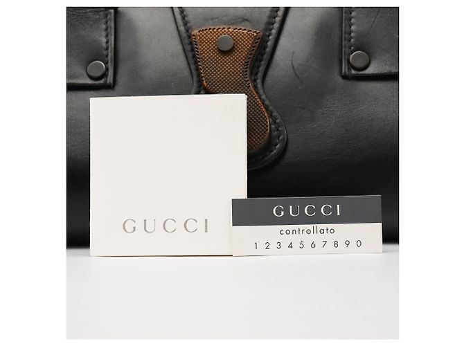 Gucci Borsa Bowling 2002 in pelle nera con chiusura in legno - vista 12
