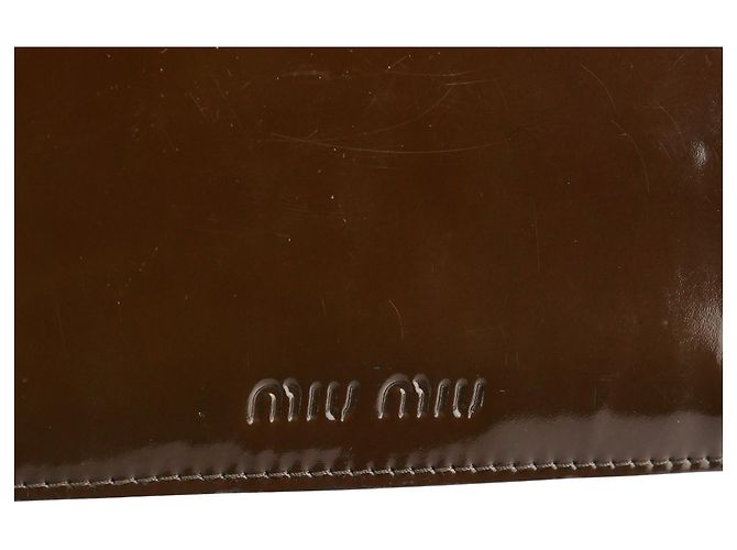 Miu Miu Borsa a mano in pelle verniciata marrone - vista 11