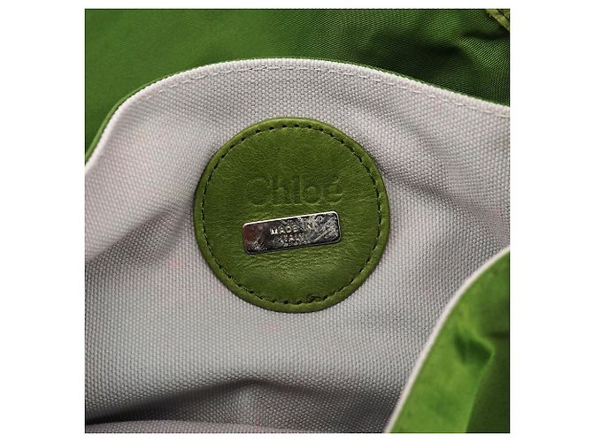 Chloé Grüne Nylon-Schultertasche mit Logo-Klappe - Ansicht 15