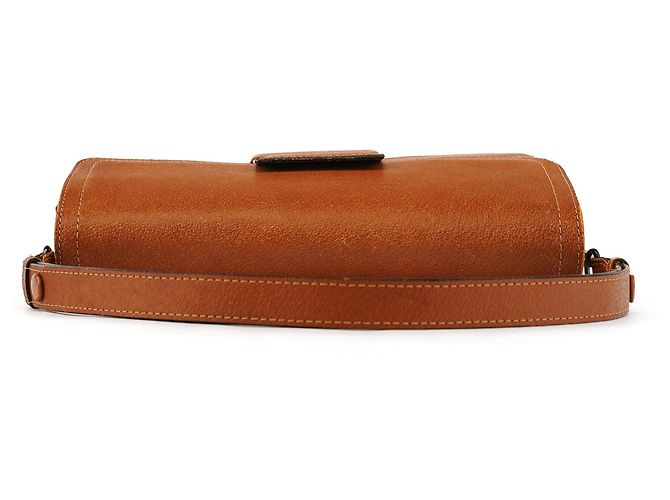 Yves Saint Laurent Borsa a spalla in pelle trapuntata marrone chiaro - vista 3