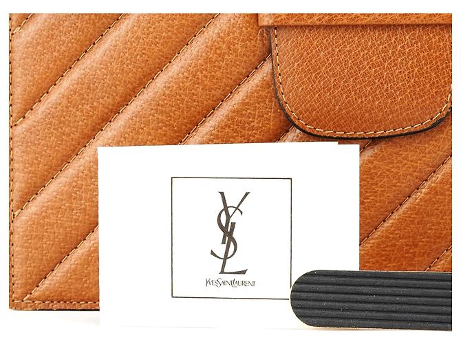 Yves Saint Laurent Borsa a spalla in pelle trapuntata marrone chiaro - vista 7