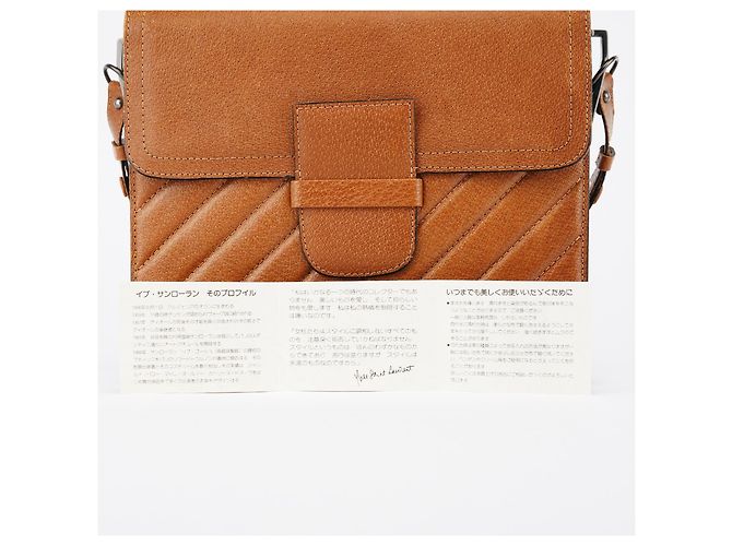 Yves Saint Laurent Borsa a spalla in pelle trapuntata marrone chiaro - vista 8