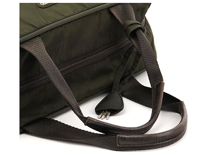 Prada Borsa Tote Green Tessuto Nylon Key-Lock - vista 11