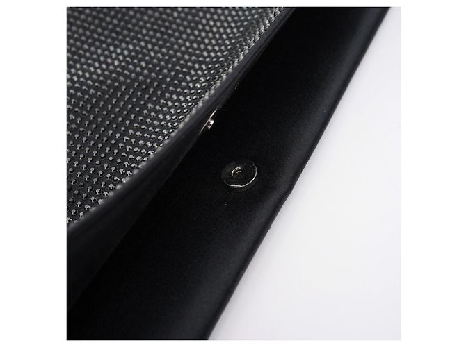 Yves Saint Laurent Grande pochette in raso nero con cristalli e strass - vista 8
