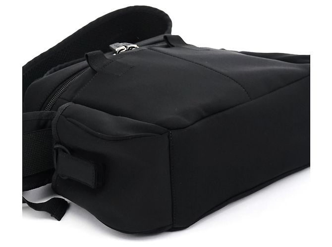 Miu Miu Borsa a tracolla tattica in nylon nero - vista 11
