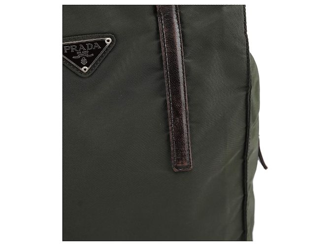 Prada Borsa Tote 1995 Green Tessuto Nappa Nylon - vista 9