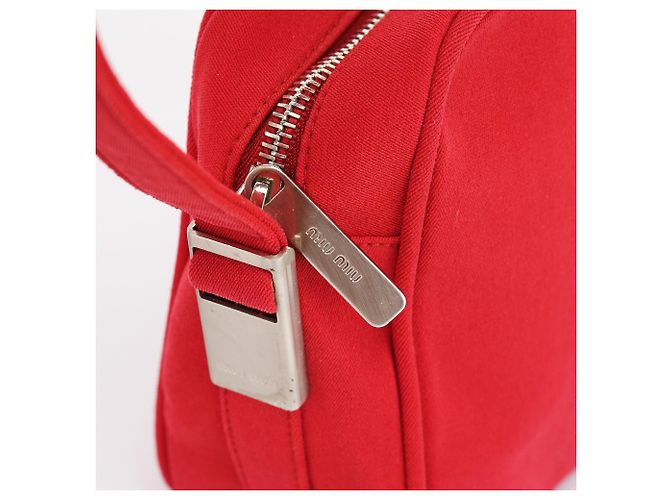 Miu Miu Vintage rote Nylon-Schultertasche - Ansicht 7