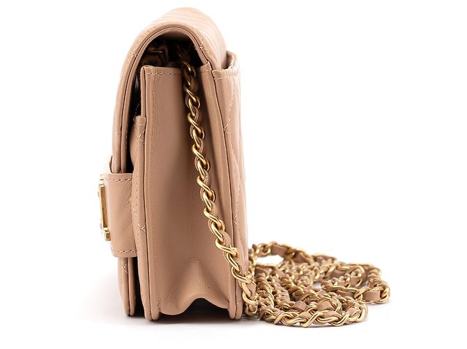 Chanel Borsa in pelle d'agnello matelassé beige con logo e catena - vista 2