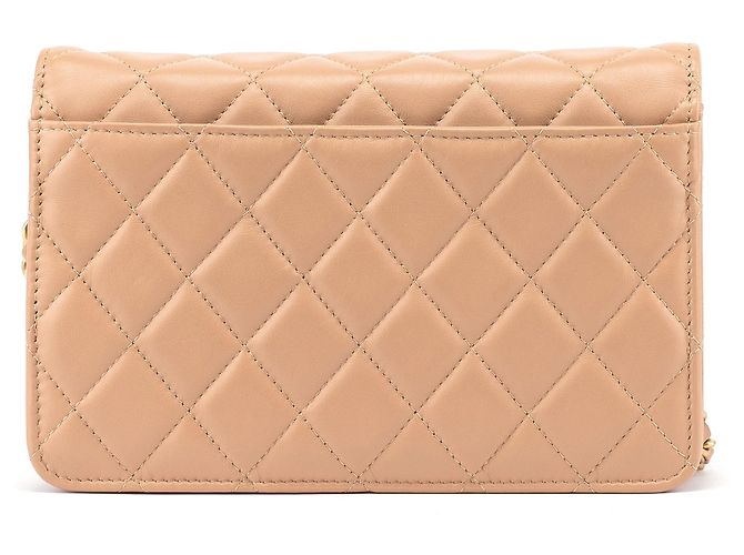 Chanel Borsa in pelle d'agnello matelassé beige con logo e catena - vista 3
