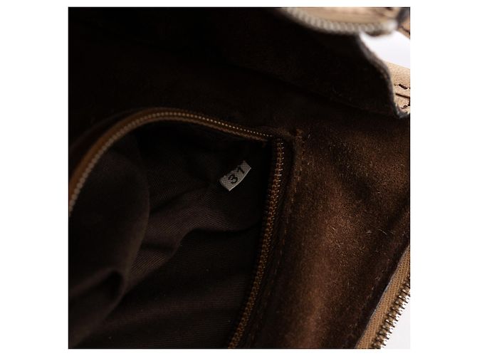 Miu Miu Borsa a tracolla hobo in pelle di agnello beige - vista 16
