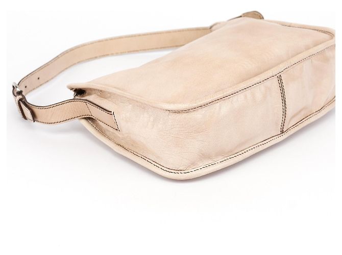 Miu Miu Borsa a tracolla hobo in pelle di agnello beige - vista 9