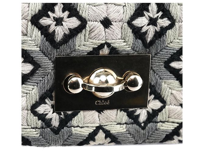 Chloé Graue Schultertasche aus Wollstrick mit Kette - Ansicht 6