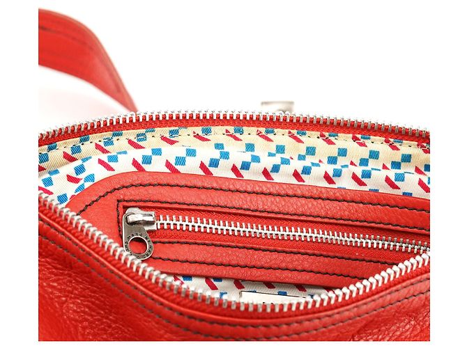 Marc by Marc Jacobs Borsa a tracolla in pelle rossa multi-tasche - vista 15