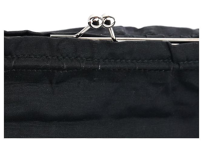 Miu Miu Borsa a spalla pochette in nylon nero - vista 6