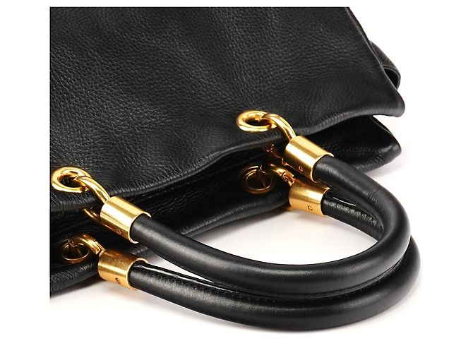Marc by Marc Jacobs Borsa Bowling in pelle martellata nera - vista 9