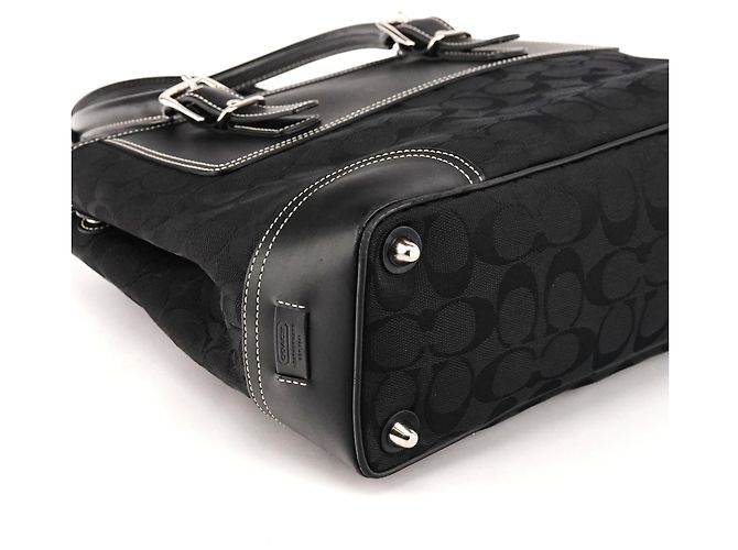 Coach 6366 Borsa Tote Soho in Signature Canvas Nero - vista 6