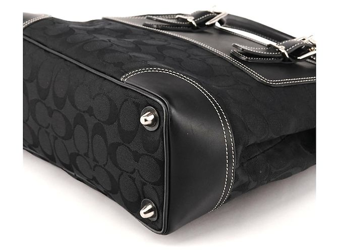 Coach 6366 Borsa Tote Soho in Signature Canvas Nero - vista 7