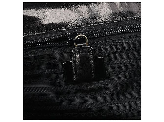 Prada  mala de mão com alça superior e fivela em Vitello preto - vista 13