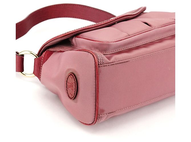 Céline Borsa a tracolla con patta in nylon e pelle rosa - vista 7