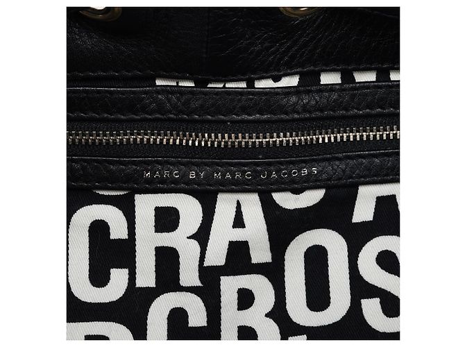 Marc by Marc Jacobs Borsa Tote Classica Q in pelle nera con coulisse - vista 9