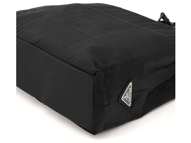 Prada Borsa Tote in Nylon Tessuto Imbottito Nero 1998 - vista 7