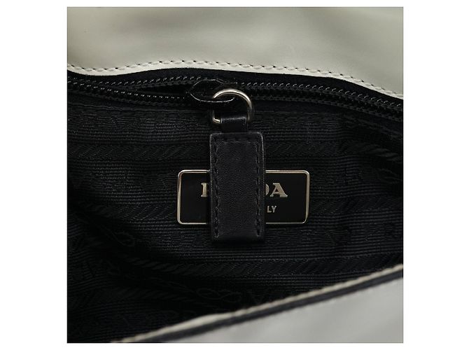 Prada Borsa a tracolla Spring 2000 White Black Vitello Drive - vista 12