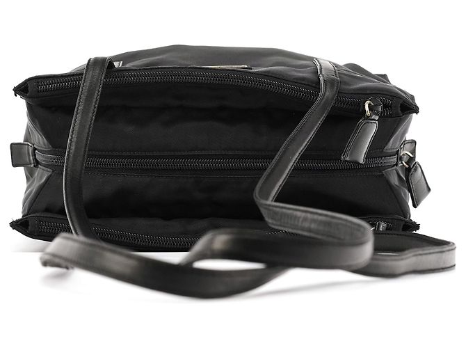 Prada Borsa Tote in nylon Tessuto Nappa nera - vista 4
