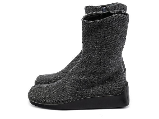 Prada Fall 1999 Anthracite Wool Platform Boots - view 2