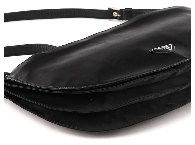 Prada Borsa a tracolla in nylon Tessuto Vitello e vitello nera - vista 10