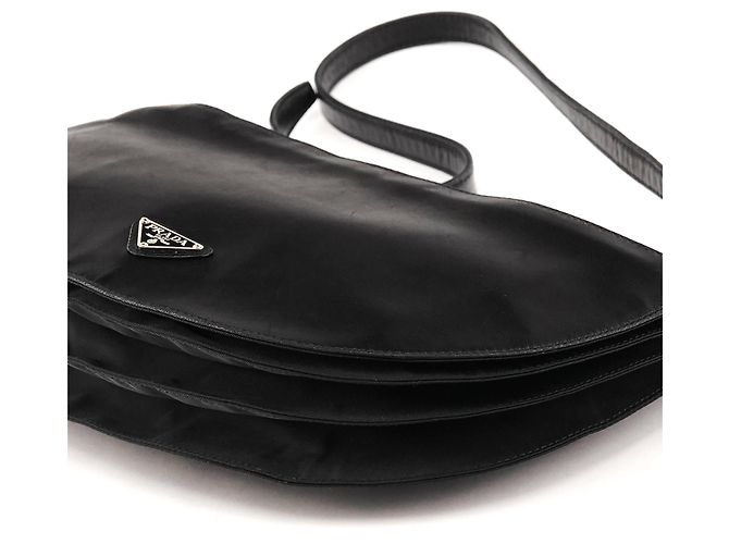 Prada Borsa a tracolla in nylon Tessuto Vitello e vitello nera - vista 11