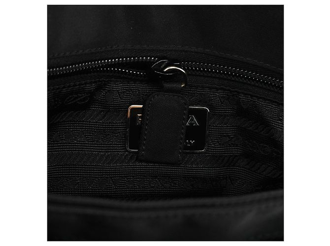 Prada Borsa a tracolla in nylon Tessuto Vitello e vitello nera - vista 13