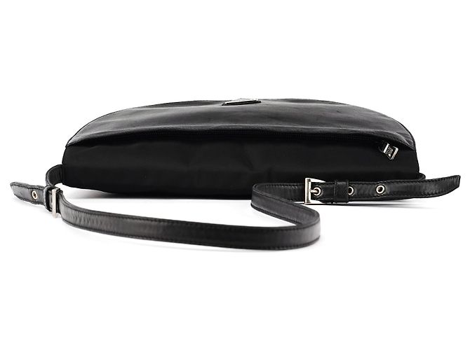 Prada Borsa a tracolla in nylon Tessuto Vitello e vitello nera - vista 4