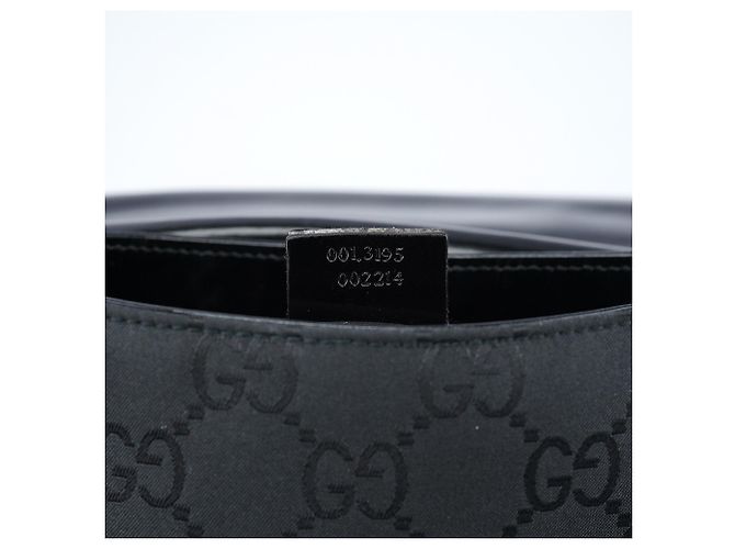 Gucci Borsa a tracolla con patta in tela GG nera - vista 13