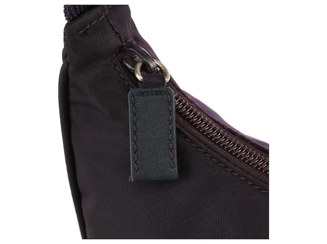 Prada Mini Borsa a Spalla Hobo in Nylon Tessuto Viola - vista 7