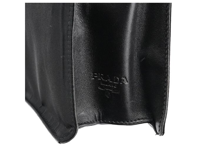 Prada Borsa a spalla con fibbia in Tessuto Nappa nero - vista 7