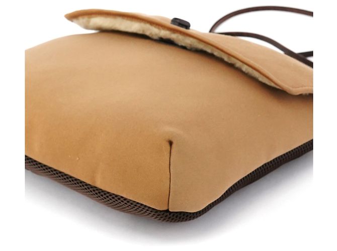 Miu Miu Borsa a tracolla in shearling beige Autunno 1999 - vista 10