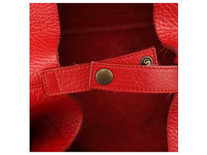 Miu Miu mala Tote em pele de vitela vermelha com fivela - vista 12