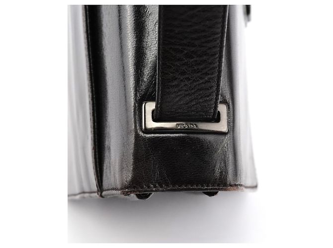 Prada Bolsa de ombro em couro Vitello castanho com fivela - vista 8