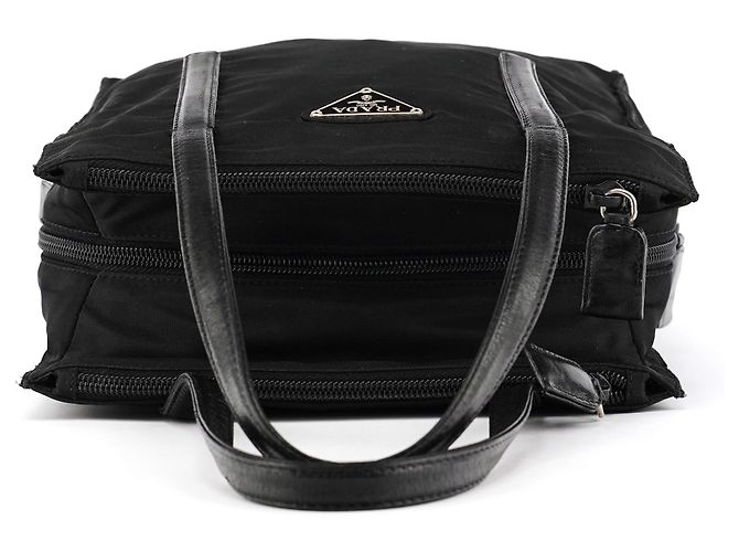 Prada Borsa Tote 1995 in Nylon Tessuto Nappa Nero - vista 4