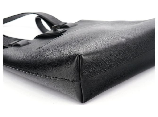 Gucci Borsa Tote 2002 in pelle nera con chiusura a rotazione - vista 7
