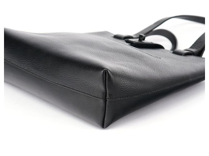 Gucci Borsa Tote 2002 in pelle nera con chiusura a rotazione - vista 8