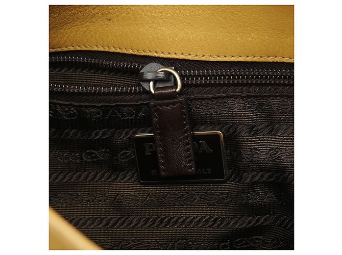 Prada Borsa a tracolla in pelle Vitello giallo pallido Primavera 1999 - vista 12