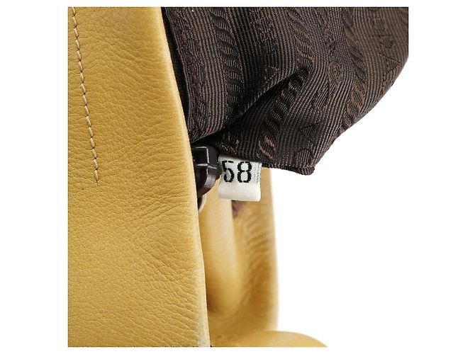 Prada Borsa a tracolla in pelle Vitello giallo pallido Primavera 1999 - vista 13
