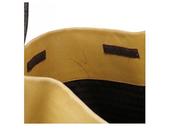 Prada Borsa a tracolla in pelle Vitello giallo pallido Primavera 1999 - vista 14