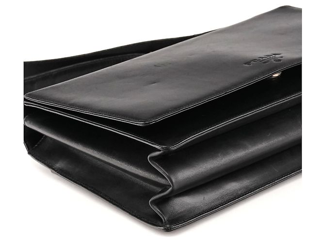 Prada Borsa a spalla con patta in pelle Vitello nera - vista 9