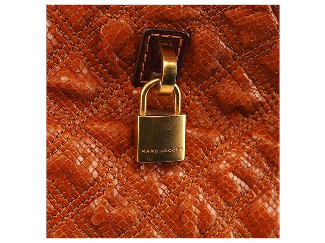 Marc Jacobs mala tote em pele acolchoada com relevo de cobra tan - vista 5