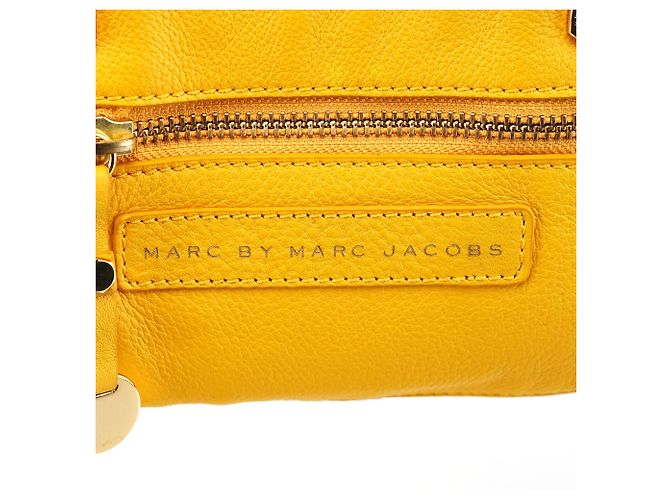 Marc by Marc Jacobs Borsa Boston in pelle gialla - vista 6