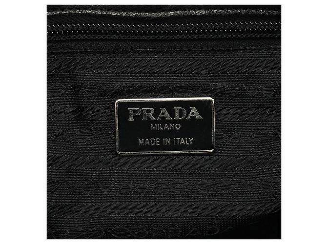 Prada Borsa a tracolla con fibbia in nylon Tessuto Vitello nera - vista 10